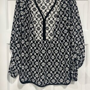 The Limited Black and White Graphic Long Sleeve Polo Blouse